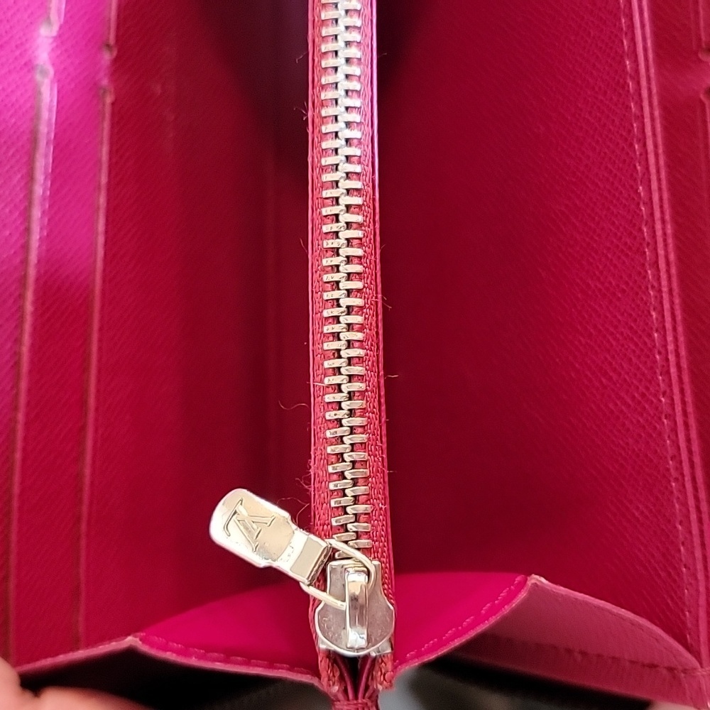 Louis Vuitton Epi Leather Long Wallet - Picture 13 of 16